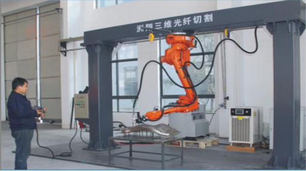 新能源汽車時(shí)代已來 三維激光切割未來可期